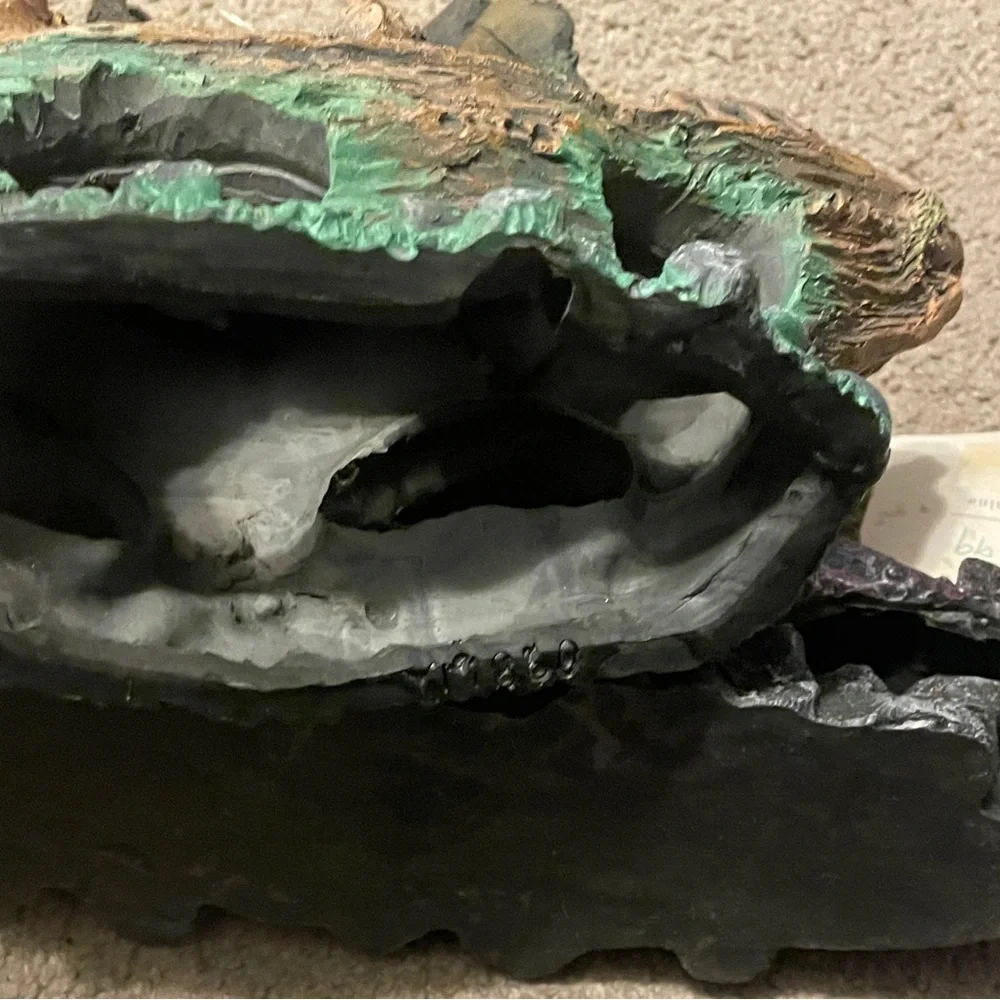2 Rustic Shipwreck Aquarium Decoration, 1 new